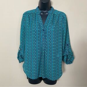 Tacera Blue and Green Zigzag Top